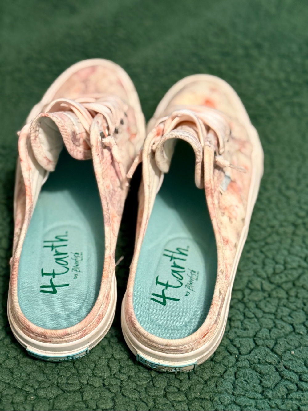 4Earth Pink Floral Slip-On Sneakers
